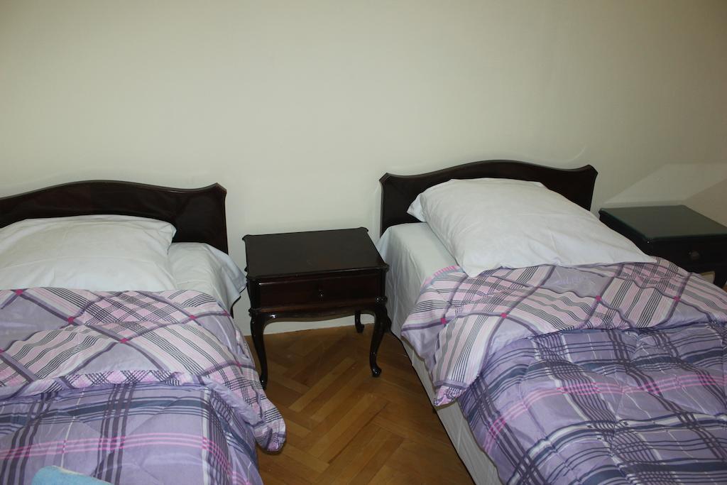 Old District Guest House Tiflis Habitación foto